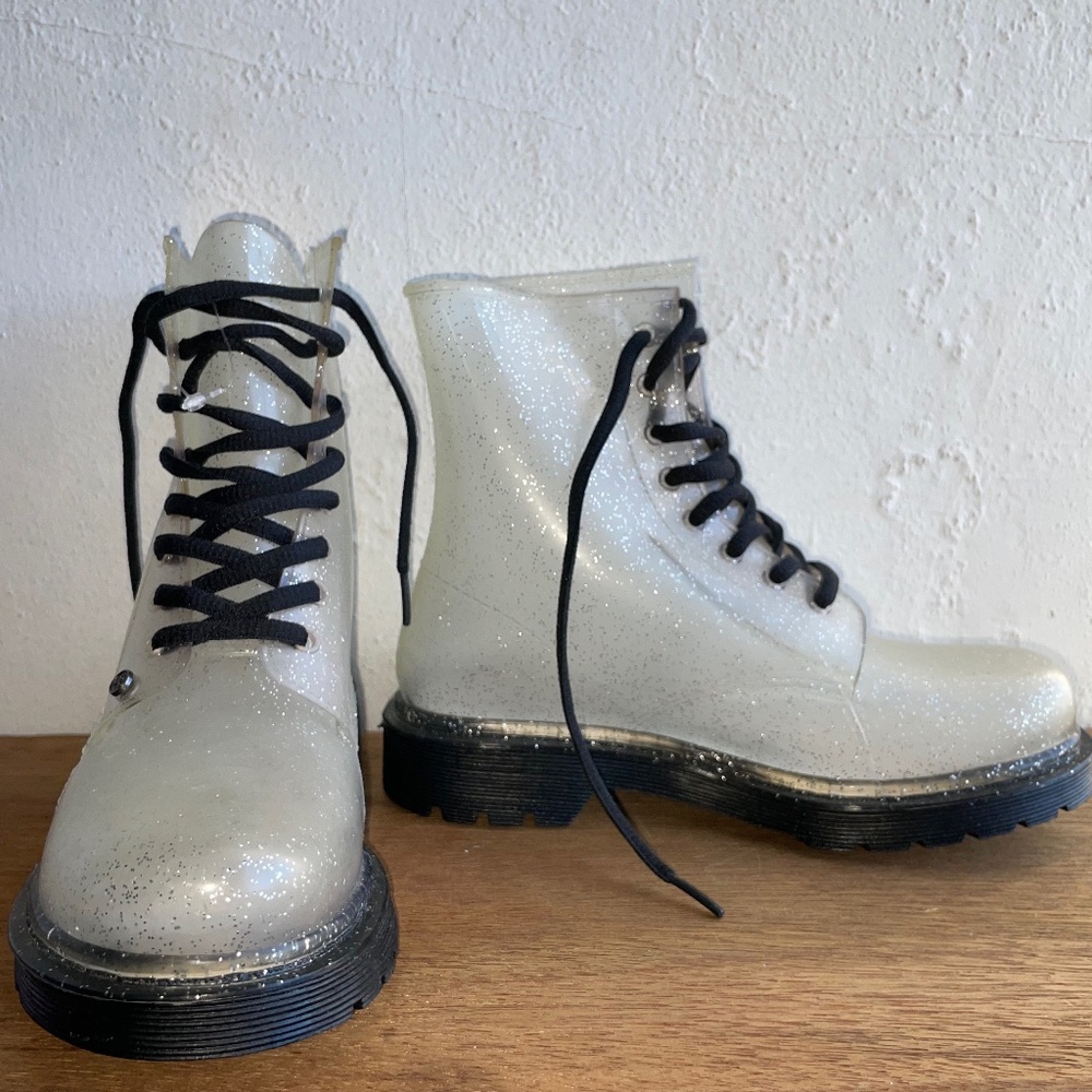 NWOT G-Six Workshop Clear Silver Glitter Rainboots, size 38 (7.5)